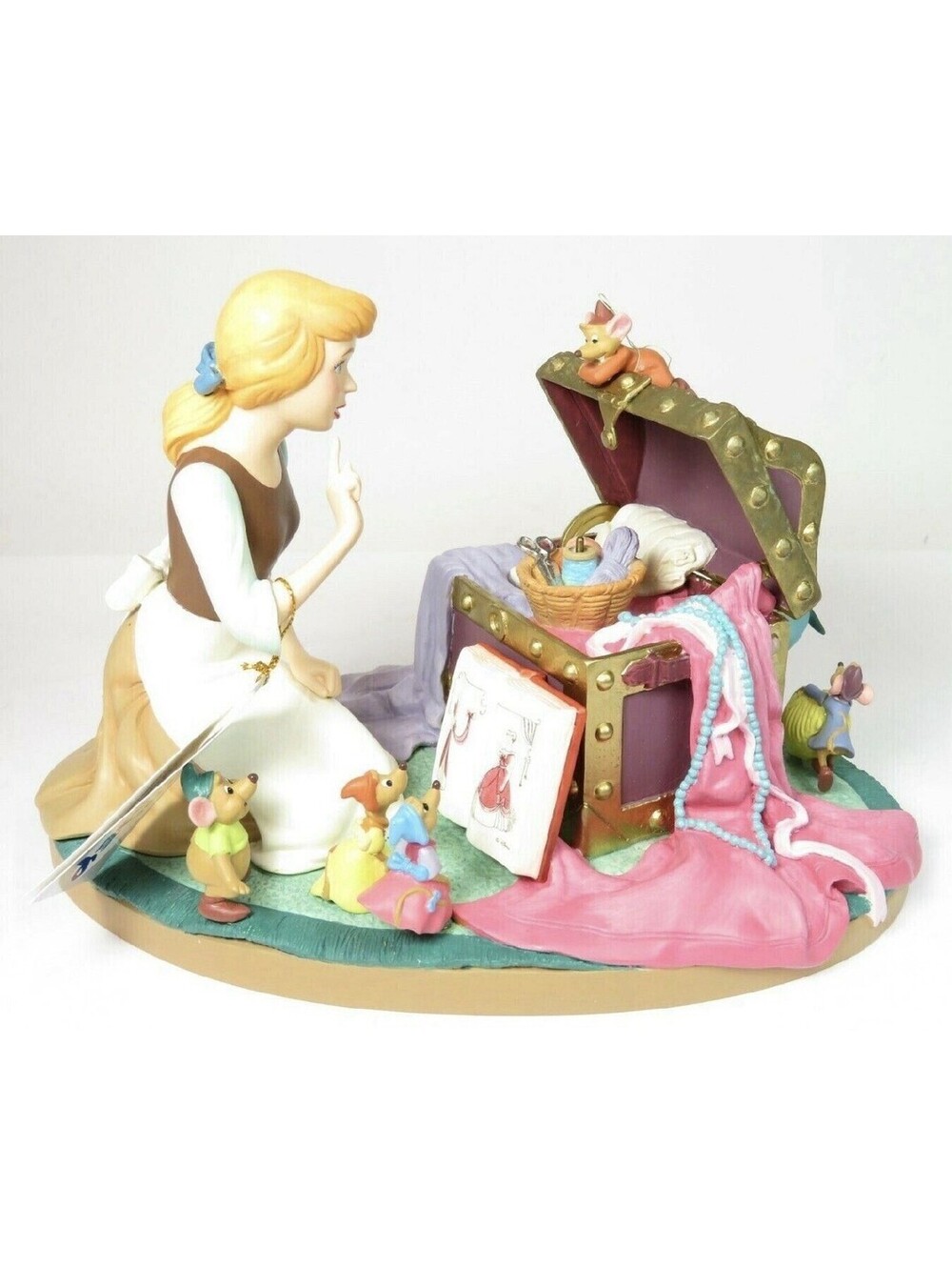 Disney Store Cinderella 45th Anniversary Musical Figurine A Dream Is A Wish NEW!